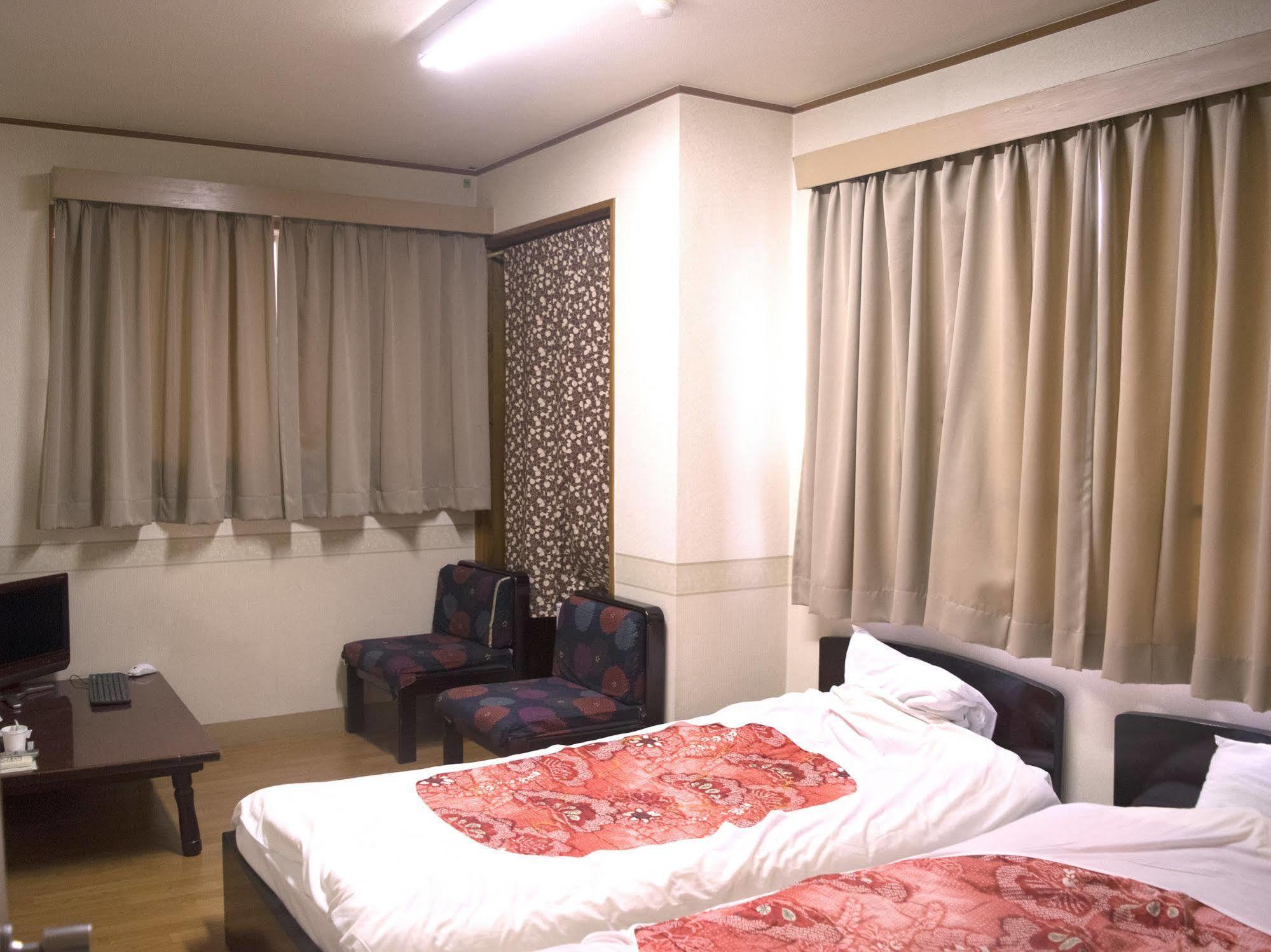 Yamabe Hotel Tenri Exterior foto
