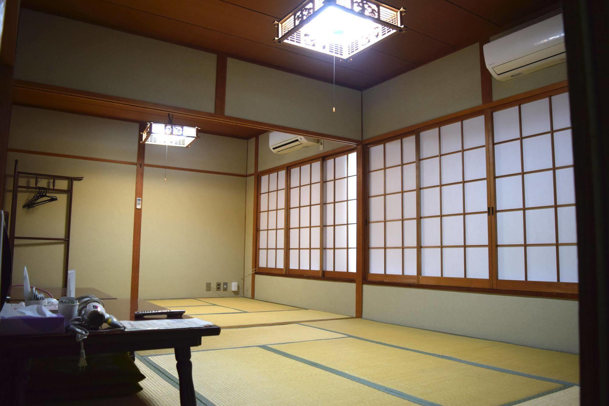 Yamabe Hotel Tenri Exterior foto
